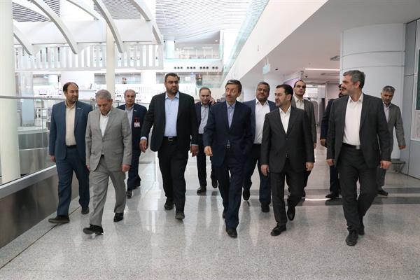 بازدید ریاست محترم بنیاد مستضعفان از ترمینال سلام فرودگاه بین المللی امام خمینی(ره)