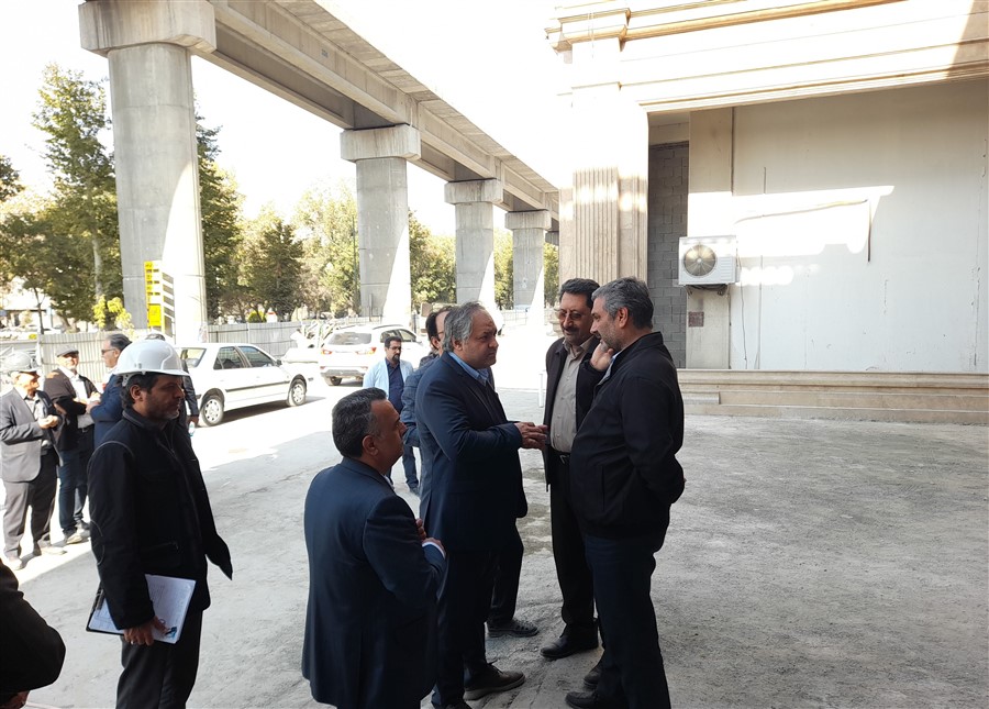 گزارش تصویری بازدید معاون اقتصادی بنیاد مستضعفان و مدیر عامل هلدینگ از پروژه‌ طاق بستان کرمانشاه 9